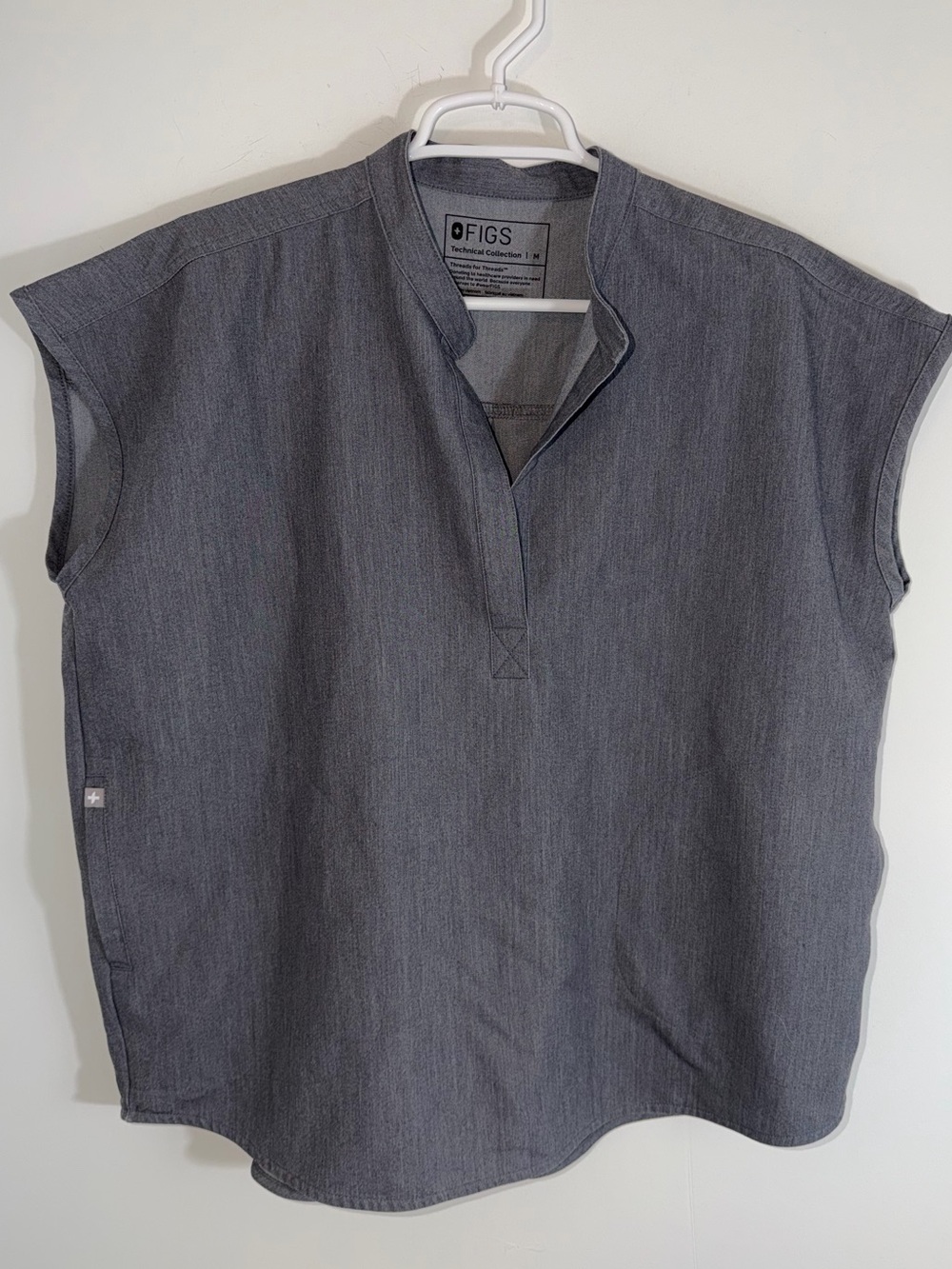 FIGS Rafaela Oversized Scrub Тор - Graphite FIGS medium